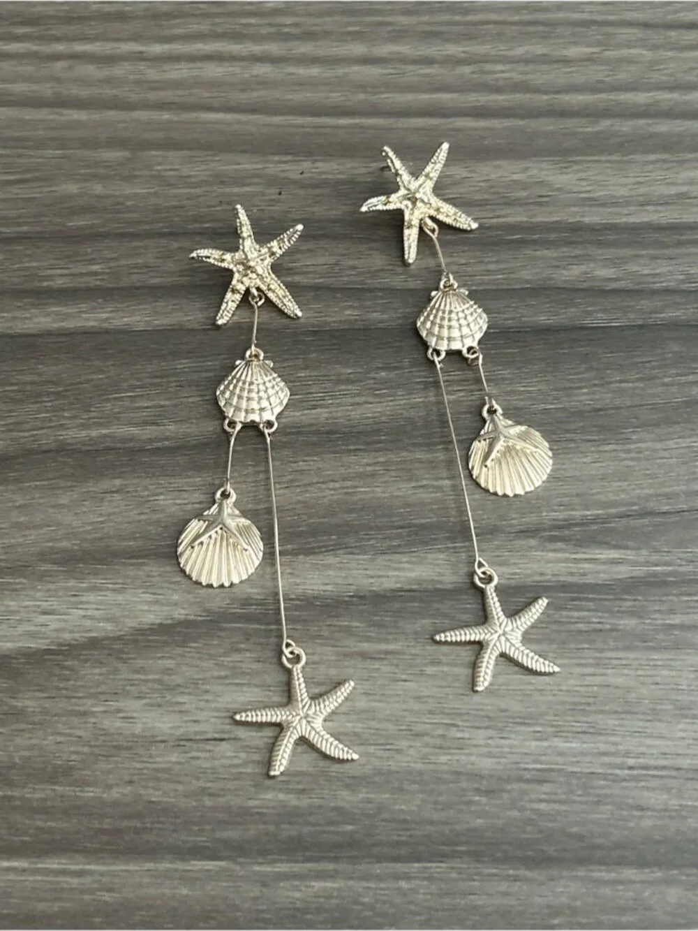 Shell Drop Earrings Q1191